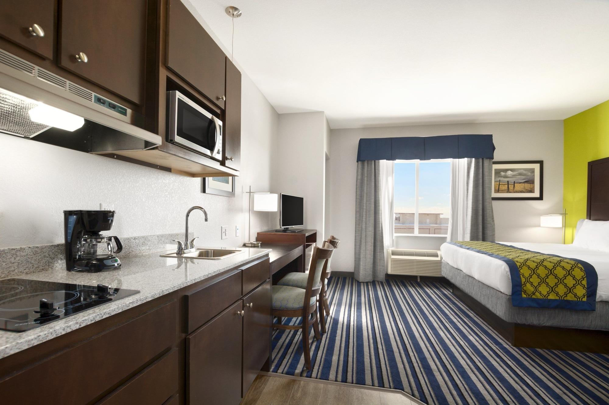 Hawthorn Extended Stay By Wyndham Мидланд Екстериор снимка