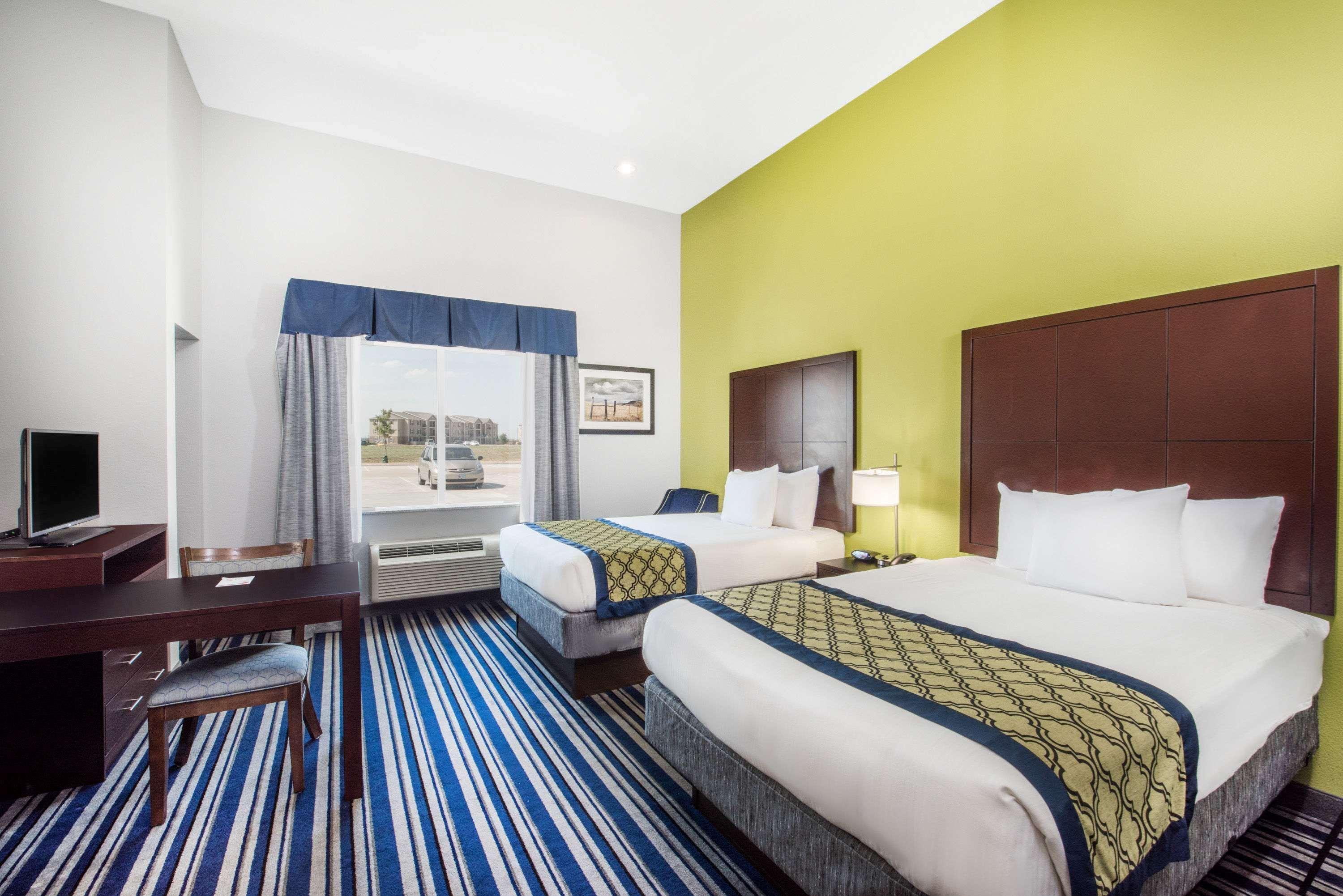 Hawthorn Extended Stay By Wyndham Мидланд Екстериор снимка
