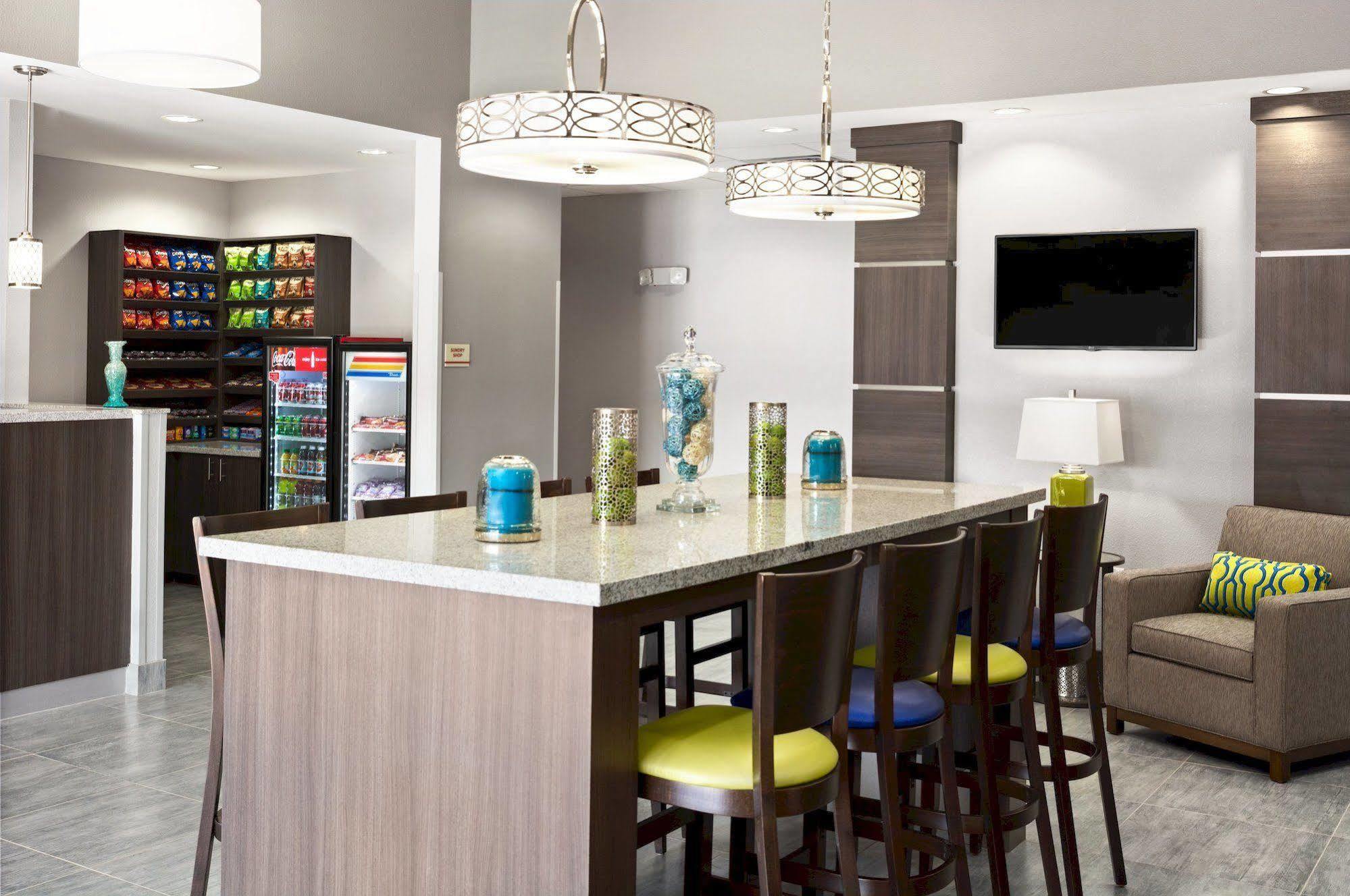 Hawthorn Extended Stay By Wyndham Мидланд Екстериор снимка